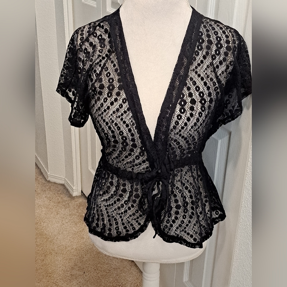 LOVE ON A HANGER WOMEN'S LACE TOP